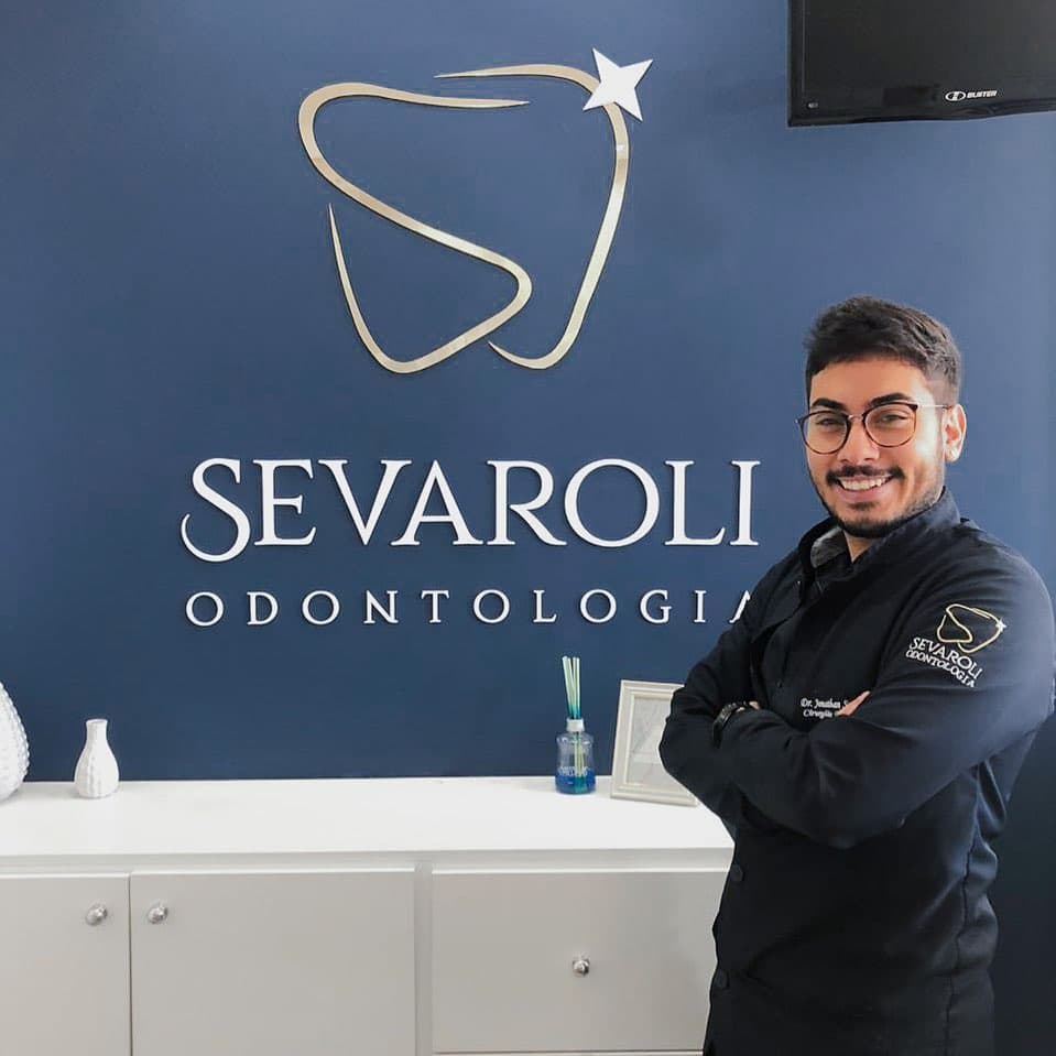 Dr Jonathan Sevaroli